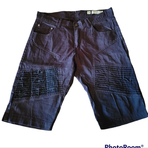 Mens black shorts - Picture 1 of 3